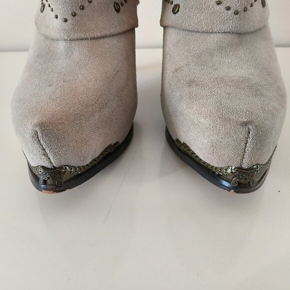 Miranda by Miranda Lambert Tan Suede Ankle Western Boots Size 6.5M - Picture 3 of 8